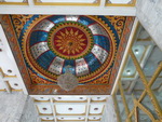 Puket Explorer  Wat Chalong Tempel die Decke innen (TH).
